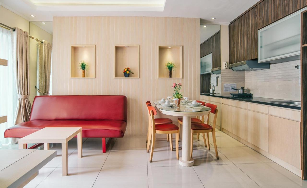 Ravarine Suite Apartment Jakarta Buitenkant foto