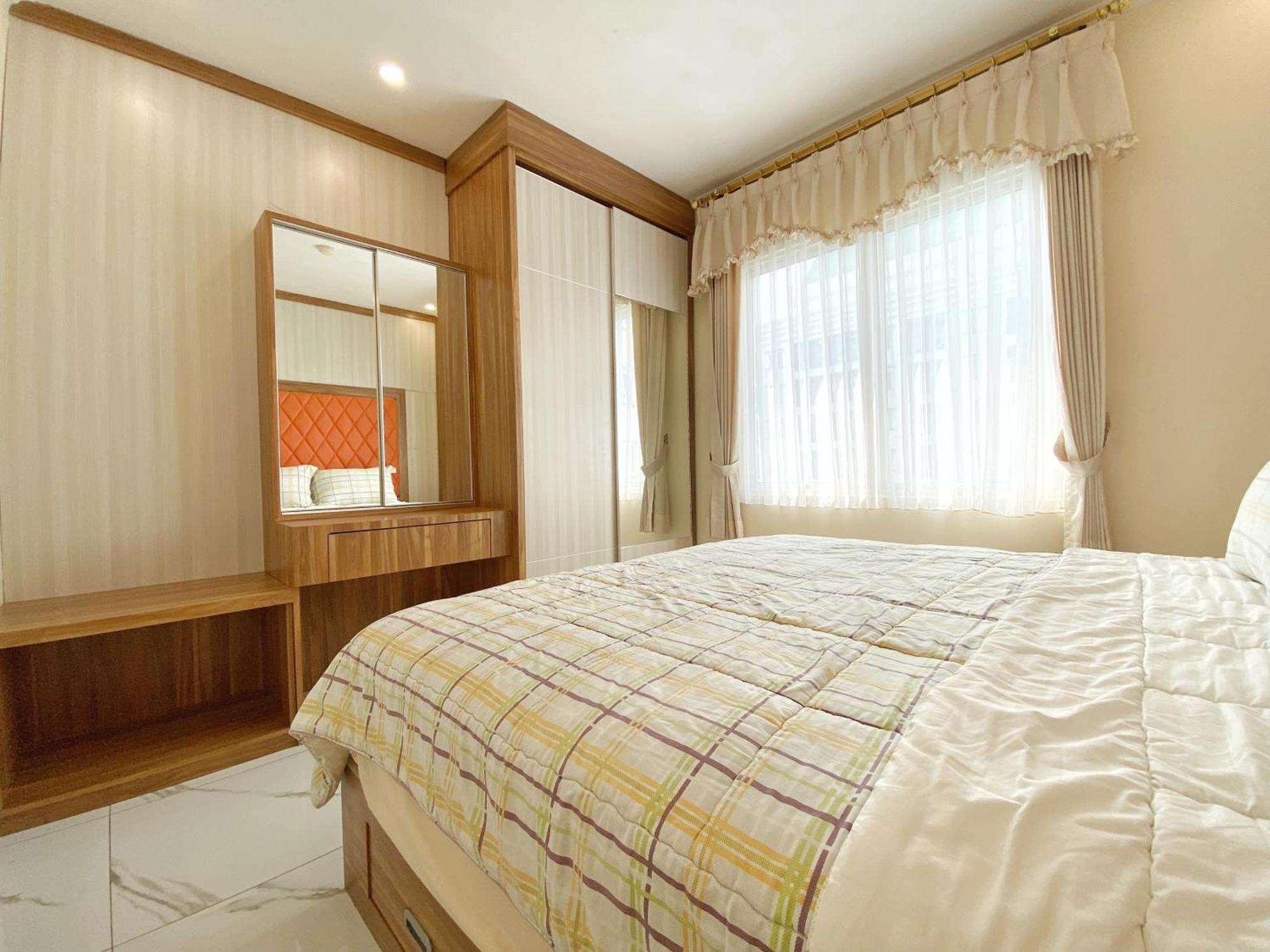 Ravarine Suite Apartment Jakarta Buitenkant foto