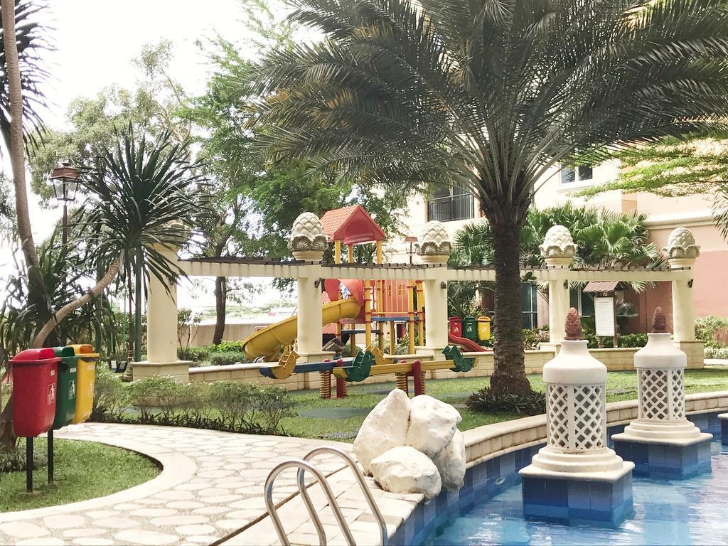 Ravarine Suite Apartment Jakarta Buitenkant foto